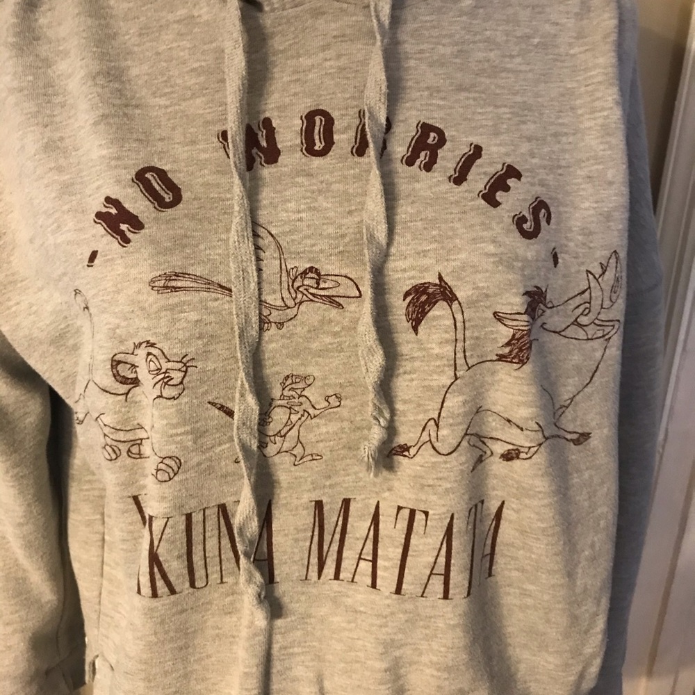 Hakuna Matata Disney Sweatshirt, Size Large